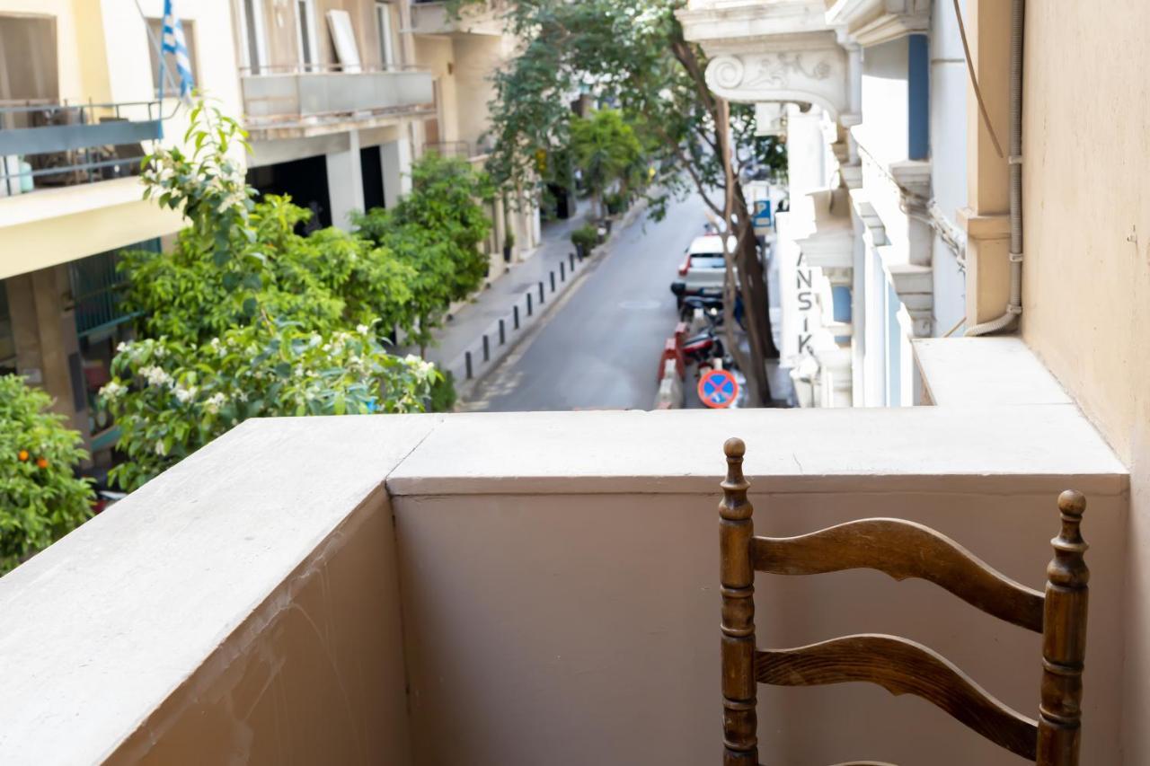Ideal 4 Bdr Apartment In Plaka For 10! Athens Luaran gambar
