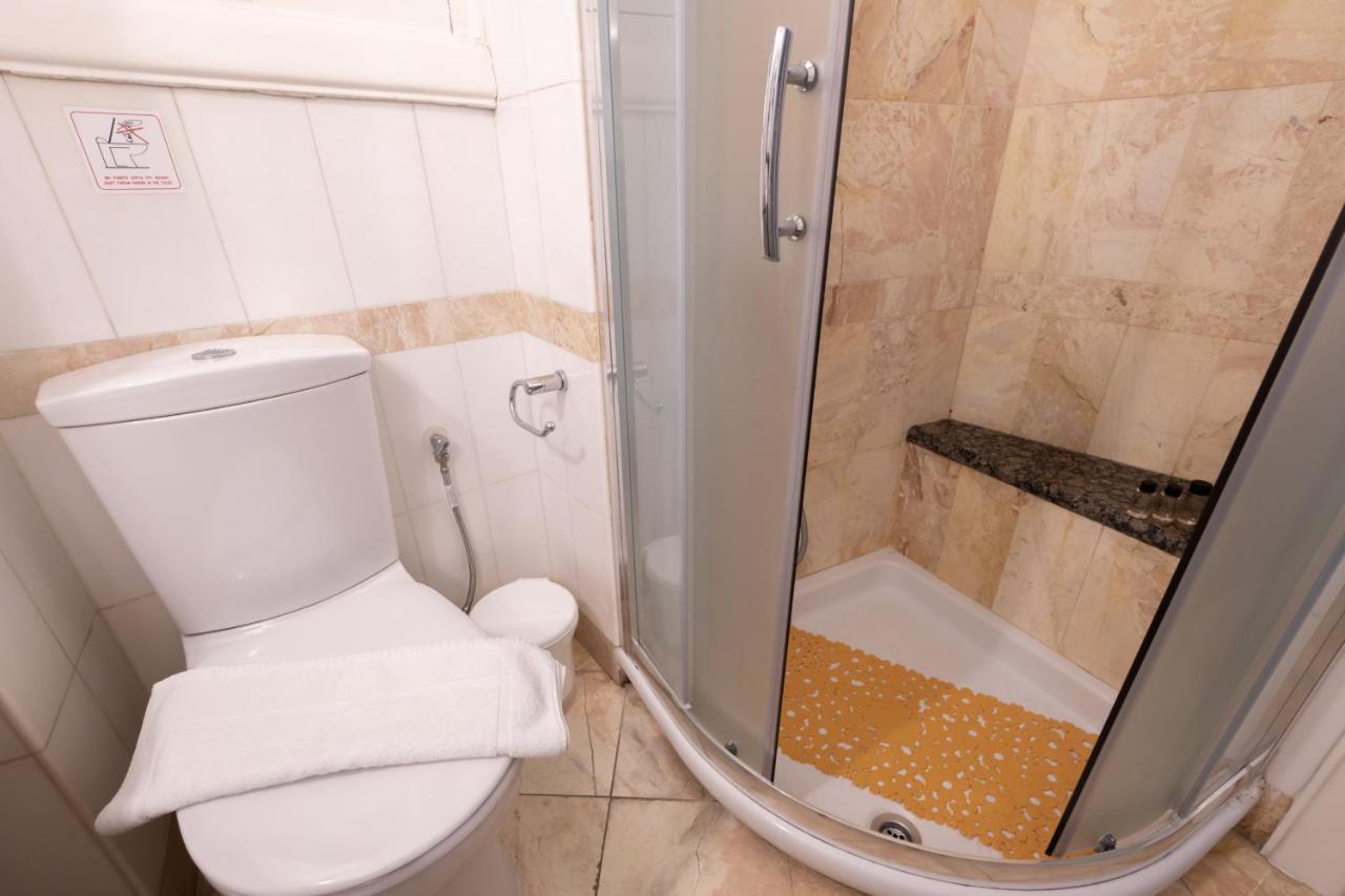 Ideal 4 Bdr Apartment In Plaka For 10! Athens Luaran gambar